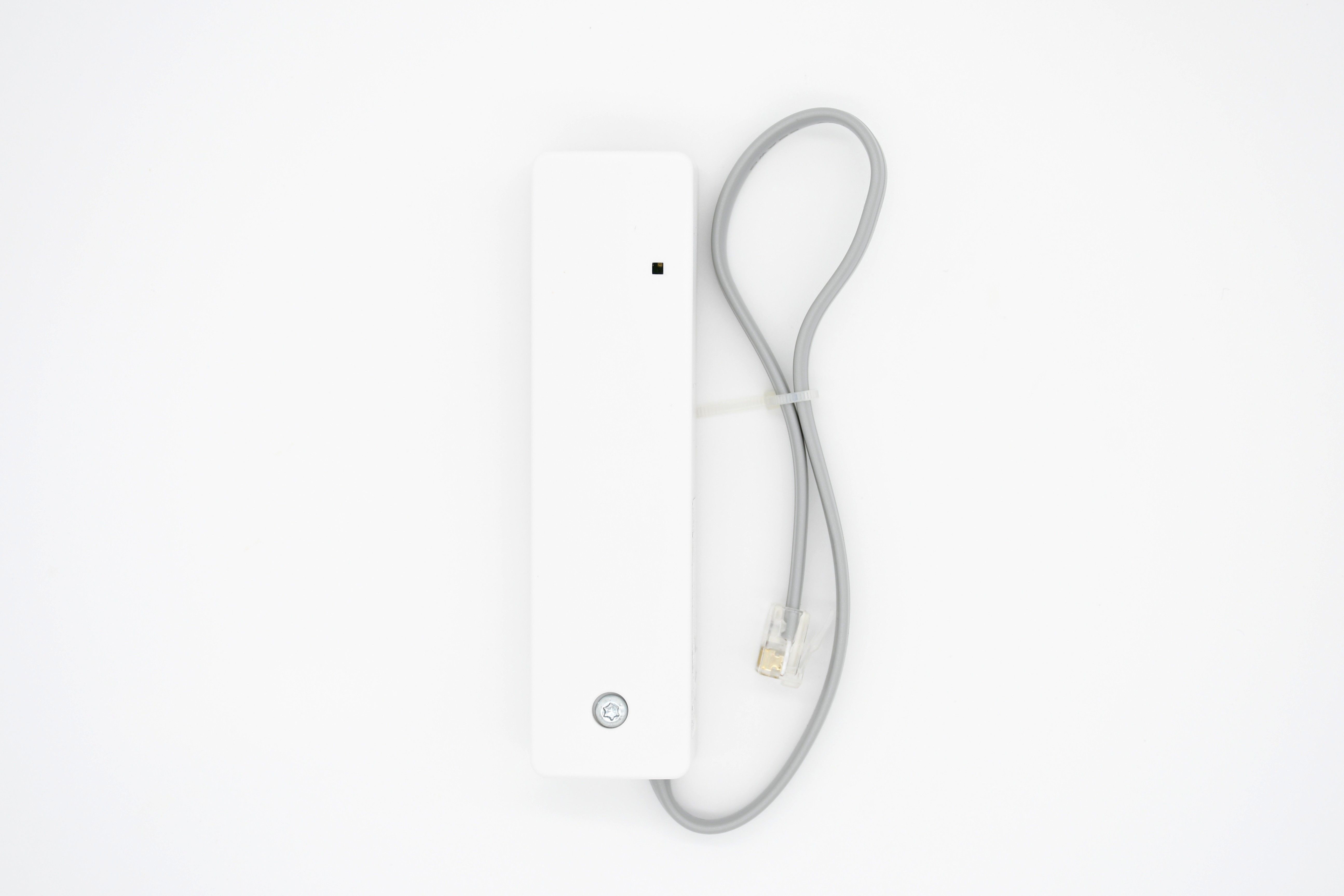 HAN P1 transmitter white background